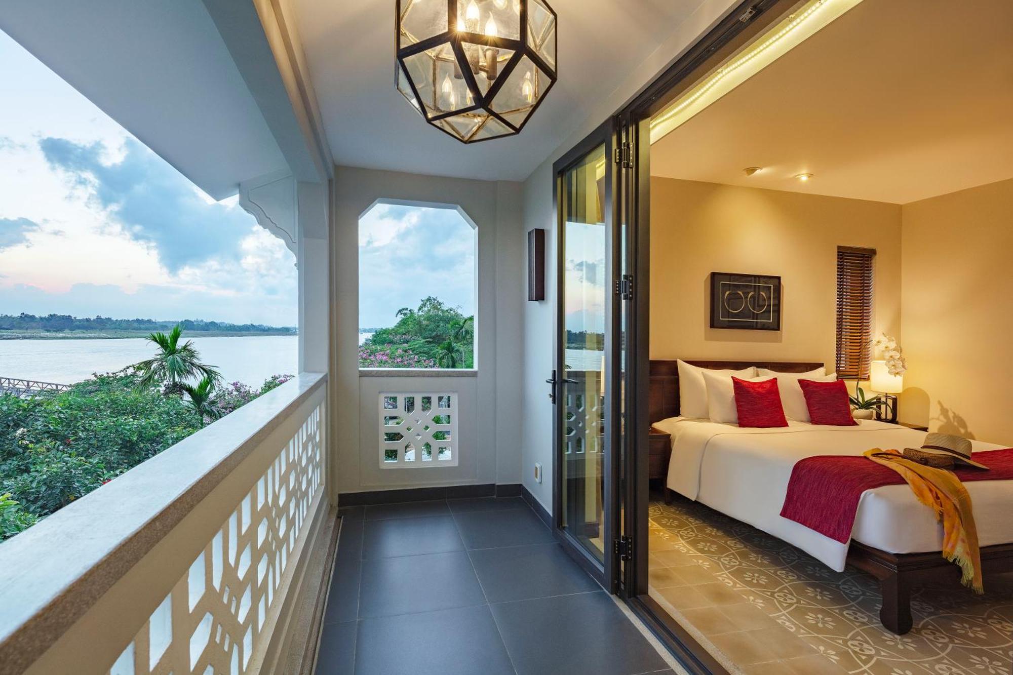 Rivertown Hoi An Resort & Spa Esterno foto A room at the hotel