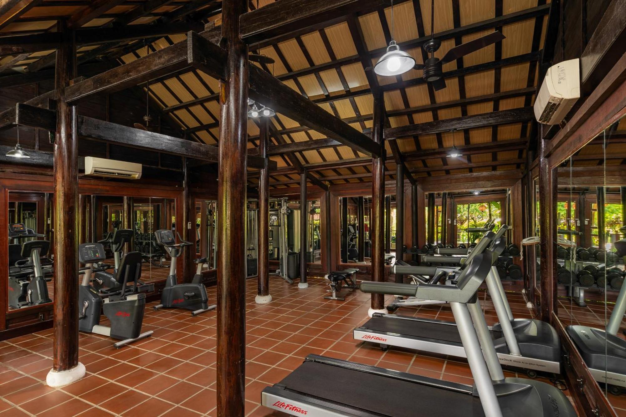 Rivertown Hoi An Resort & Spa Esterno foto The gym at the Angsana Resort and Spa, Phuket, Thailand