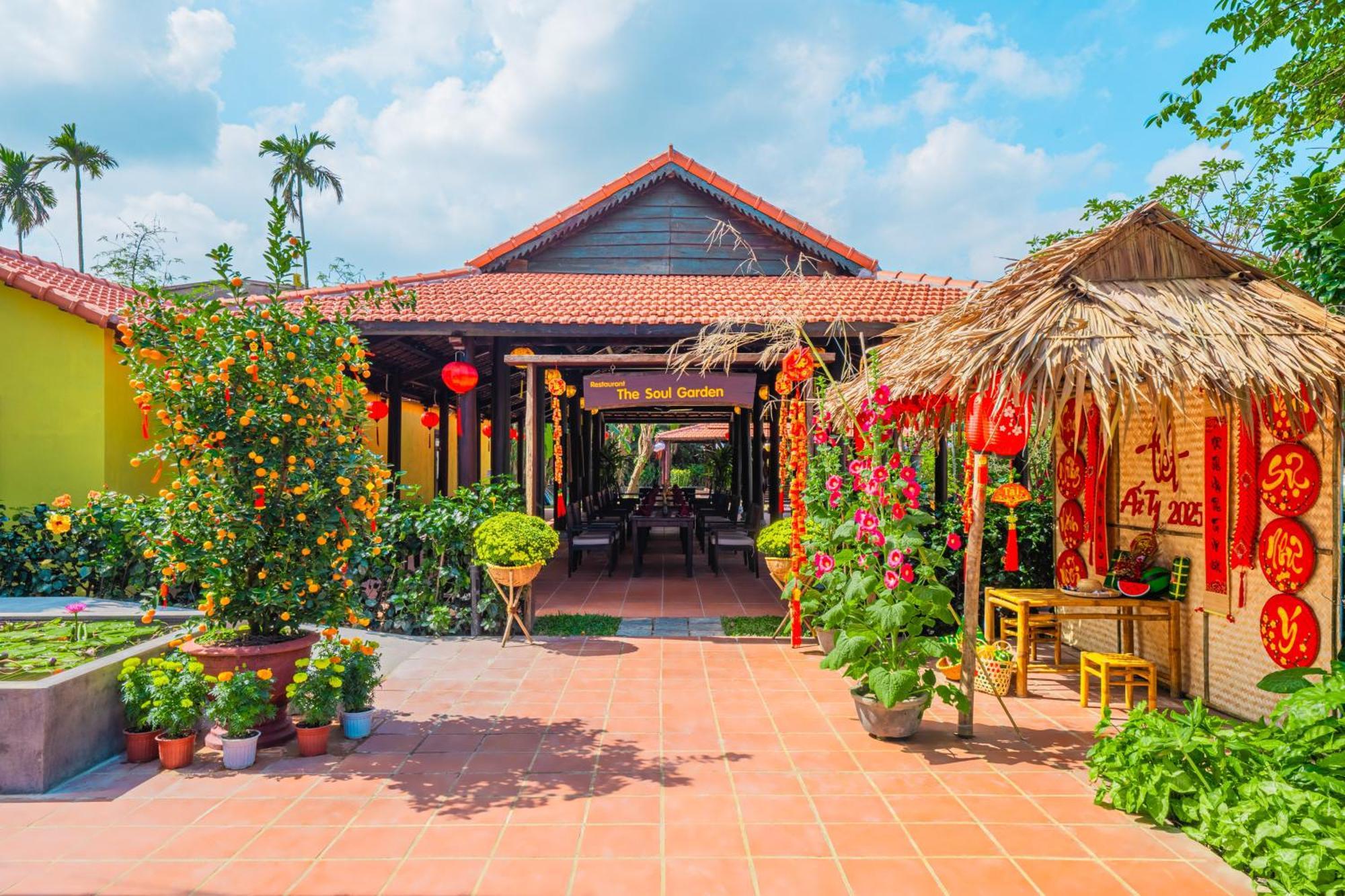 Rivertown Hoi An Resort & Spa Esterno foto The main entrance of the museum